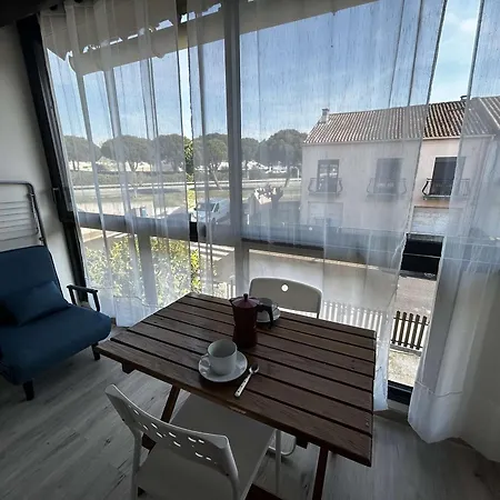 Apartment Calme Avec Climatisation - 4 Pers. - Fr-1-250-332 Le Grau-du-Roi