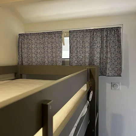 Calme Avec Climatisation - 4 Pers. - Fr-1-250-332 Apartment Le Grau-du-Roi